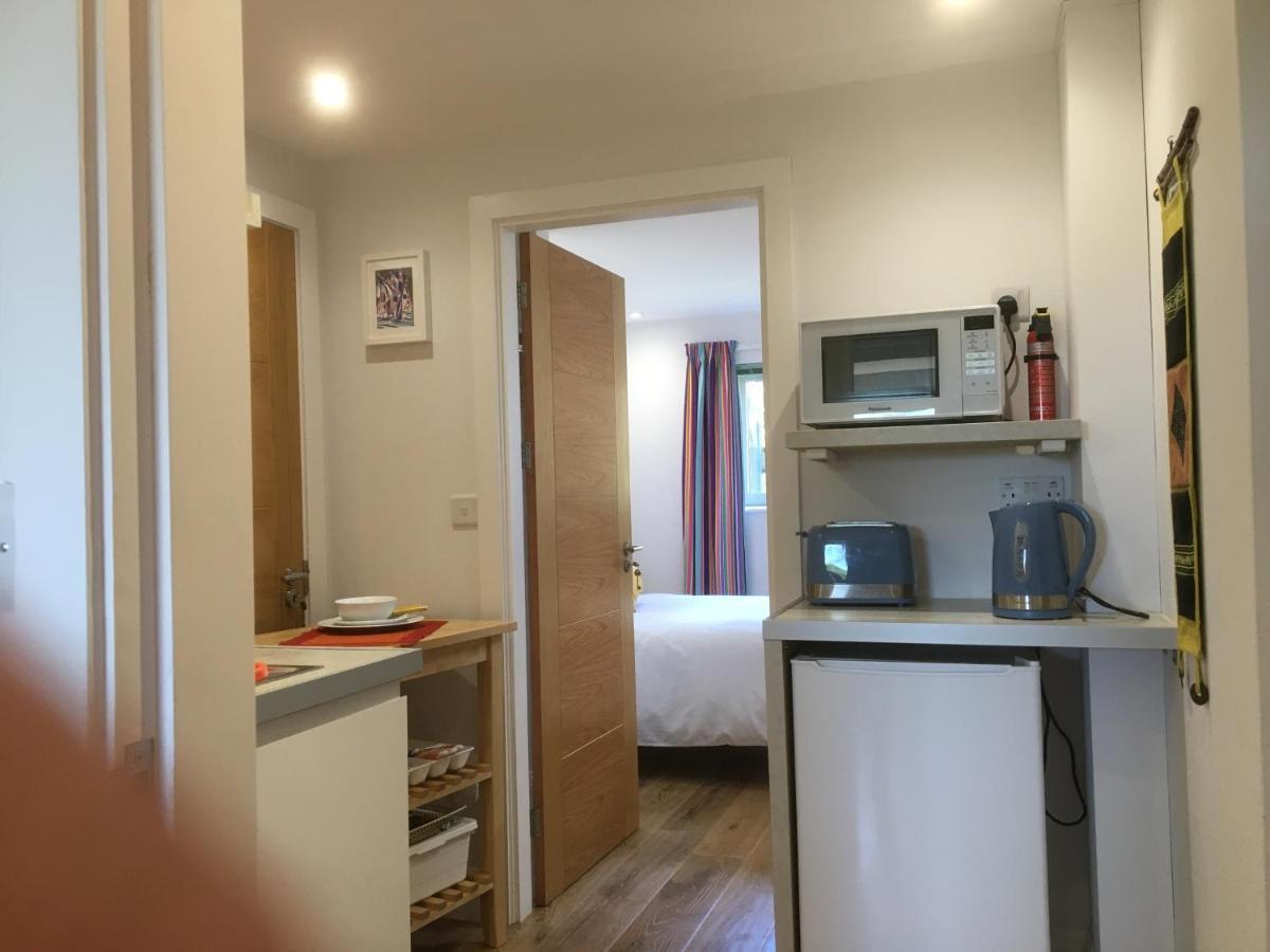 The Wrens Annexe - Stylish Self-Contained 2-Bed Annexe Hikkaduwa Dış mekan fotoğraf